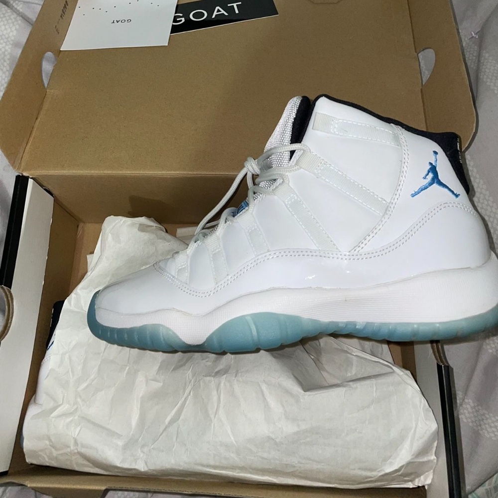 Legend Blue Jordan 11